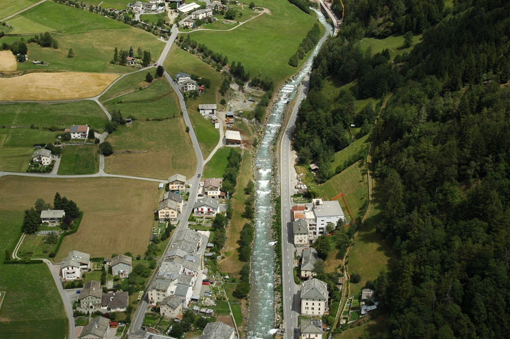 Luftbild der Wasserfassungen des Kraftwerks in Poschiavino