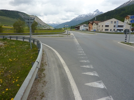 Engadinerstrasse, Anschluss Zuoz