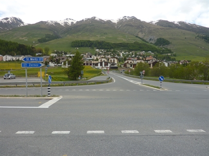 Engadinerstrasse, Anschluss Zuoz