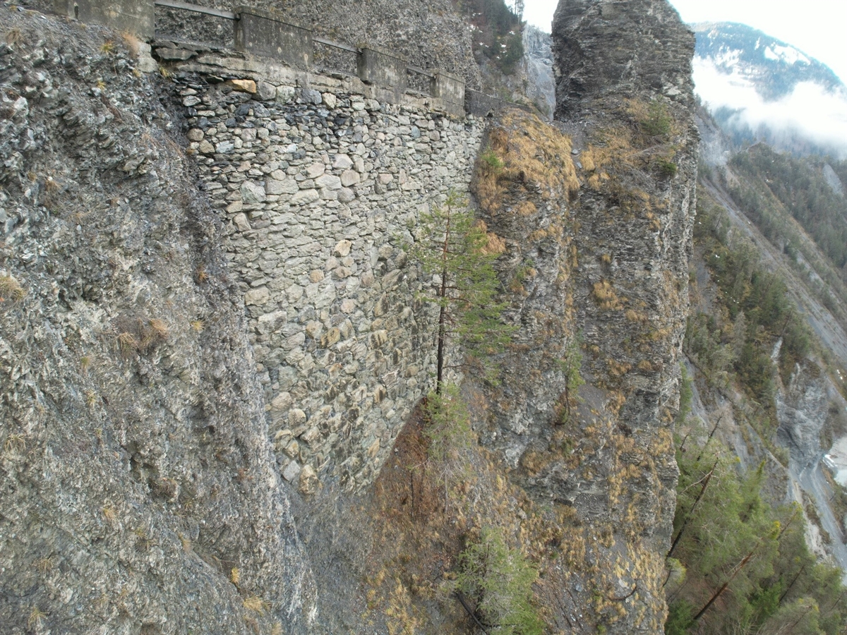 Foto Stützmauer