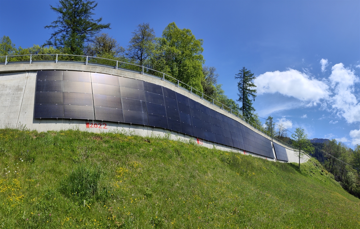 PV-Anlage beim Tunnel Plattas