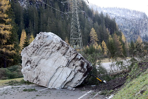 Der abgestürzte Felsblock