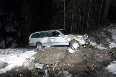 Selbstunfall: Das Fahrzeug wurde stark beschädigt