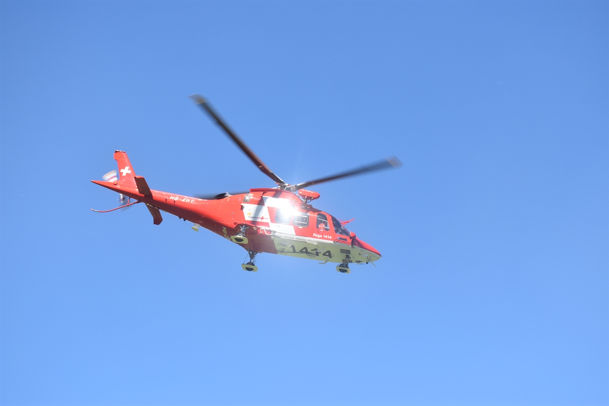 Rega Helikopter in der Luft