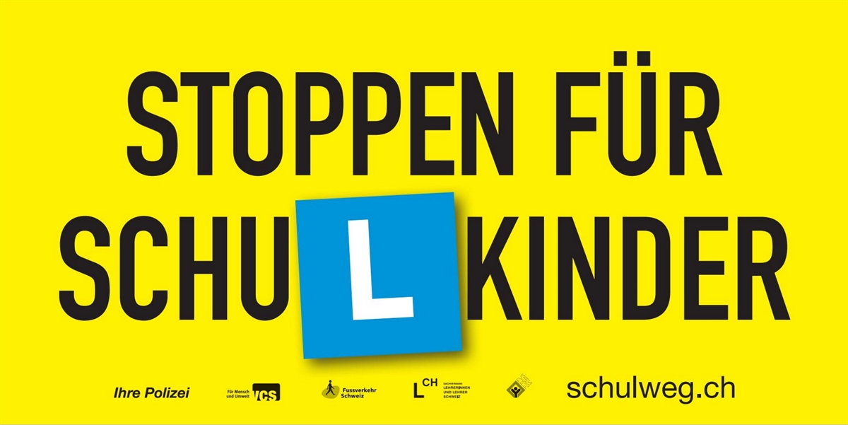 Kampagnensujet schwarze Schrift auf gelbem Grund mit blauer L-Lerntafel: 