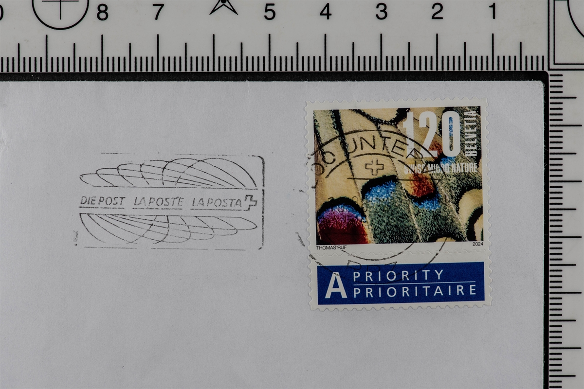 Briefumschlag mit Winkelmass