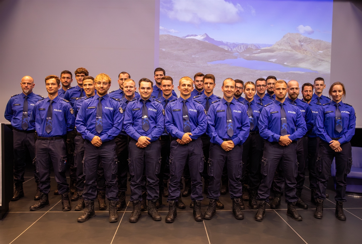 Vereidigte Gruppenfoto in Uniform