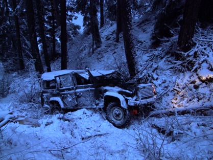 Der total beschädigte Geländewagen