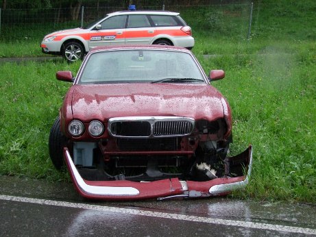 Una delle vetture coinvolte nell'incidente