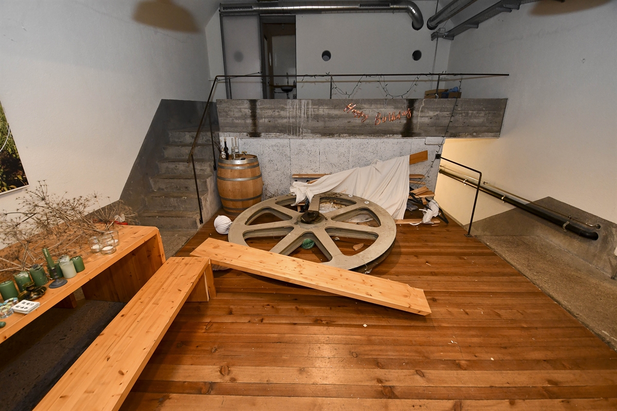 Umlenkrad am Boden des Evenlokals