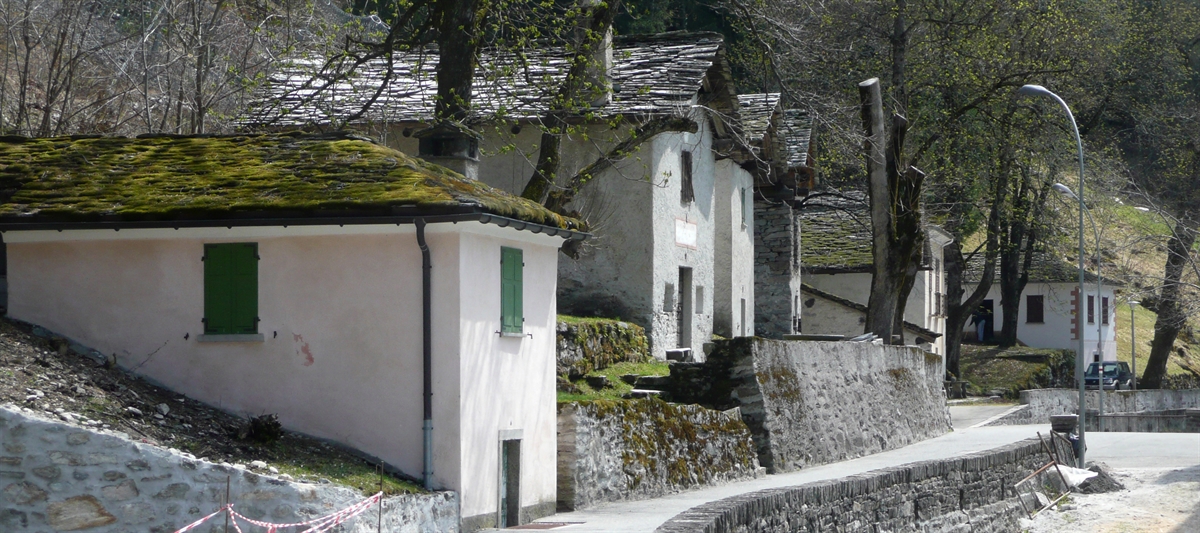 Bregaglia/Bergell, Crotti in Bondo-Promontogno